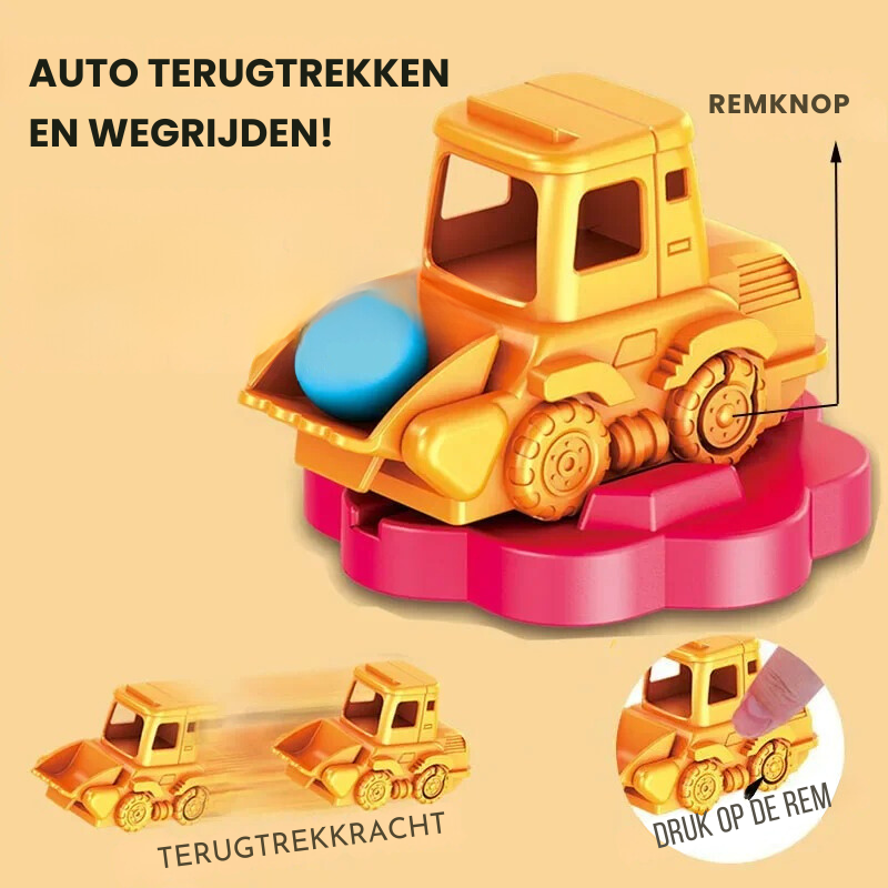 A Toyfetti Trackmaster treinspoorset staat op een roze basis. Nederlandse tekst legt uit hoe je de Montessori Educatief set achteruit trekt en met een knop laat rijden. Een inzet toont een hand die op de releaseknop drukt.