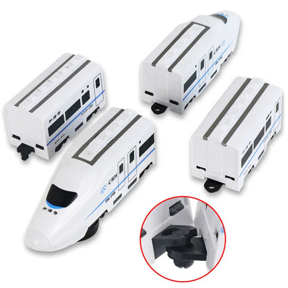 Four white Toyfetti Glowexpress train pieces with blue and black details—including the Zelfrijdende Speelgoedtrein locomotive and three cars—are shown from various angles, with an inset highlighting the interactive koppeling.